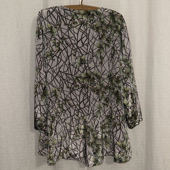 Gray Green 14 Vines and Branches Berry Print V Neck Peplum Long Sleeve Tunic - Picture 2 of 10
